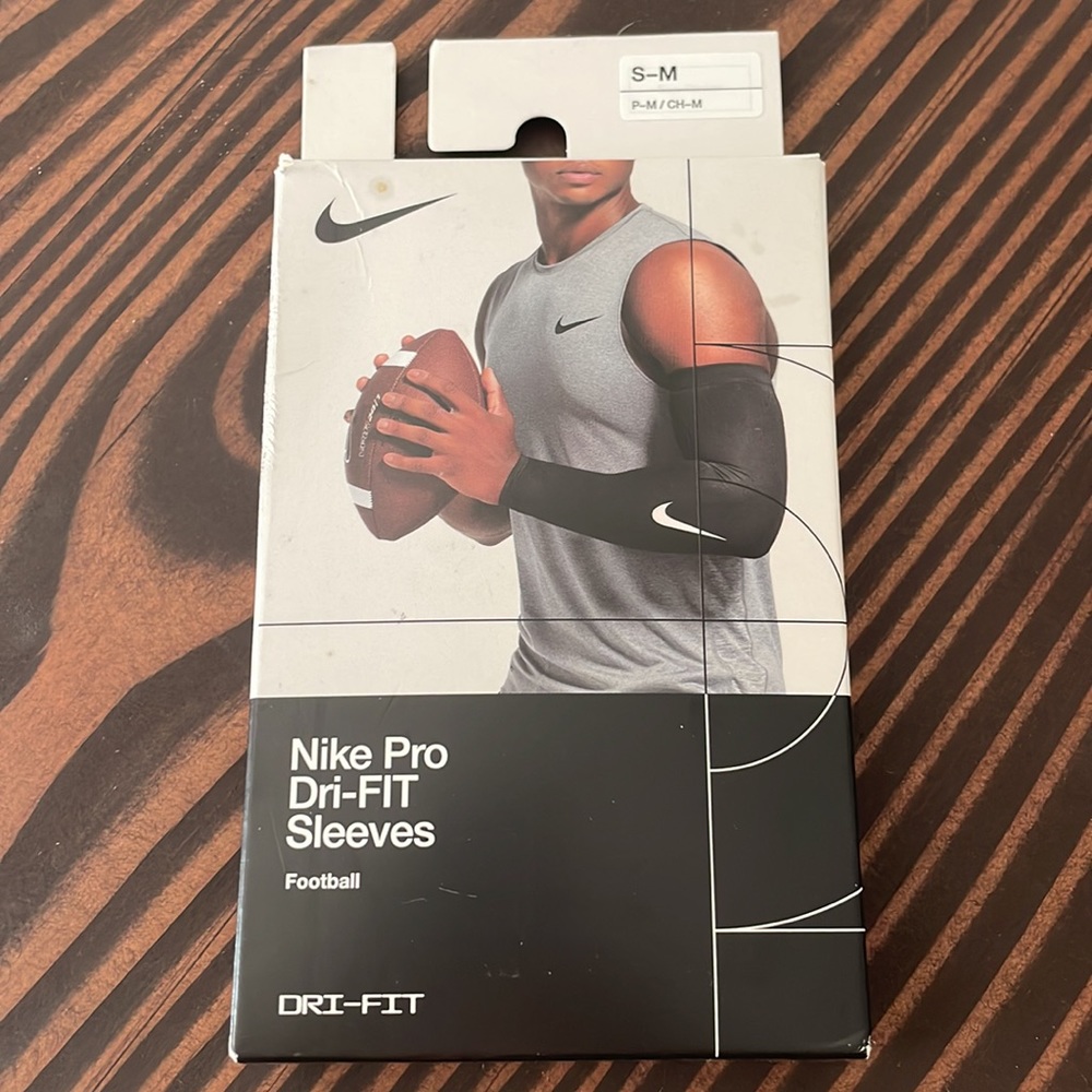Nike Pro Black Sleeves Football Size S/M Dri-Fit X2 Sleeve
